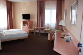 Hotel Christinenhof garni - Bed & Breakfast in Amt Gadebusch